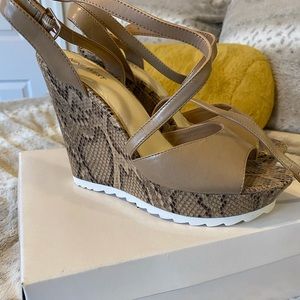 Wedge sandals